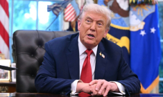 Le président américain Donald Trump dans le Bureau ovale de la Maison Blanche, le 25 septembre 2025 à Washington ( AFP / SAUL LOEB )