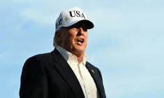 Le président américain Donald Trump parle à la presse à la Maison Blanche, à Washington, le 15 mai 2026 ( AFP / Alex WROBLEWSKI )