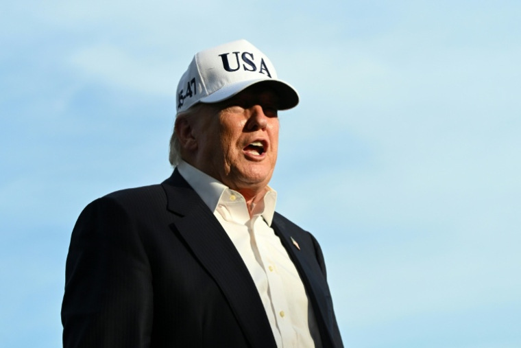 Le président américain Donald Trump parle à la presse à la Maison Blanche, à Washington, le 15 mai 2026 ( AFP / Alex WROBLEWSKI )