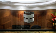 CHEVRON AFFICHE UNE BAISSE DE 27% DE SON BÉNÉFICE AU PREMIER TRIMESTRE
