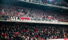 Sur les nerfs, des supporters du Standard pètent un boulon