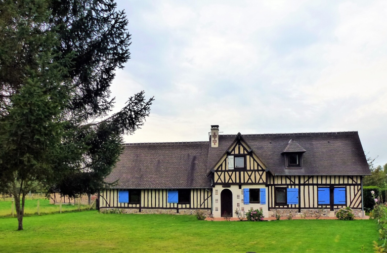 maison normande ©RENE RAUSCHENBERGER de Pixabay