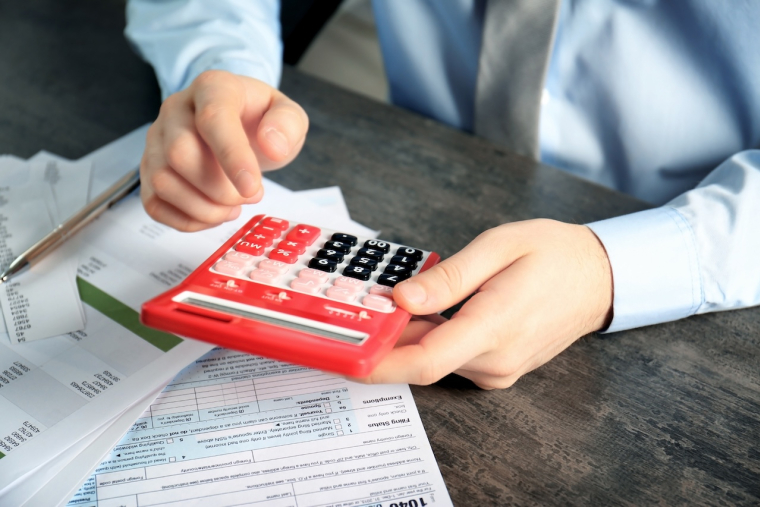 Quels revenus peuvent échapper à l'impôt dans le cadre de la déclaration de revenus pour 2025 ? (Crédits photo : © Africa Studio - stock.adobe.com)