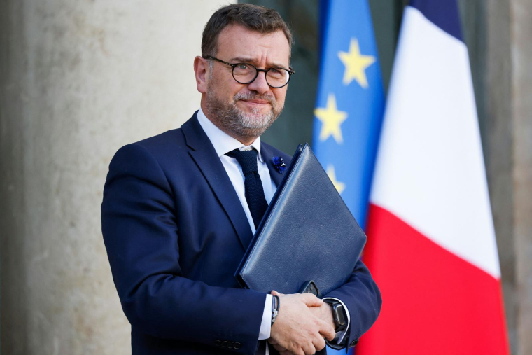 Olivier Klein, ministre du Logement, le 10 novembre à Paris. ( AFP / LUDOVIC MARIN )