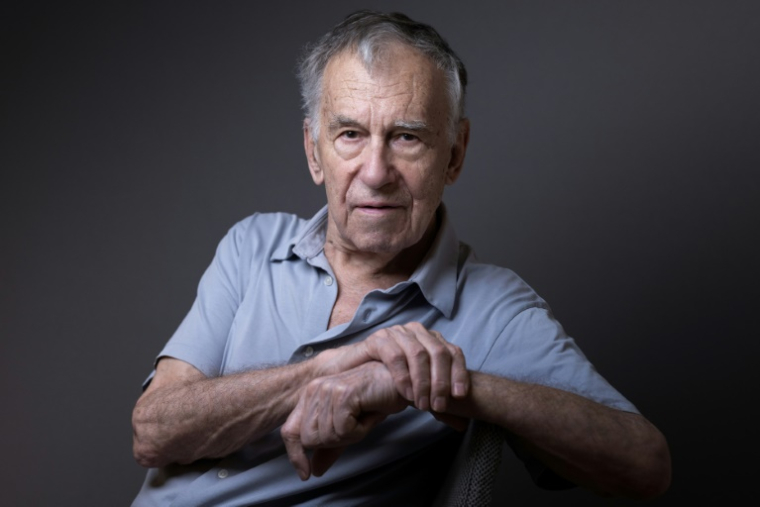 Le galeriste et éditeur de livres d'art Yvon Lambert, à Paris, le 18 juin 2025 ( AFP / JOEL SAGET )