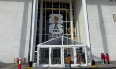 Avant le tirage au sort du Mondial, d'interminables files d'attente à l'entrée