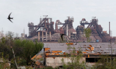 SELON LA RUSSIE, 46 CIVILS ONT QUITTÉ SAMEDI LA ZONE PROCHE DE L'USINE AZOVSTAL