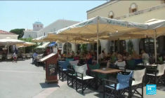 Covid-19 : les touristes américains seront autorisés à visiter l'UE à condition d'être vaccinés