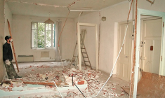 L'Anah vise notamment à lutter contre l'habitat indigne et très dégradé ainsi qu'à faciliter l'adaptation du logement aux besoins des personnes âgées ou handicapées. (crédit : Adobe Stock)