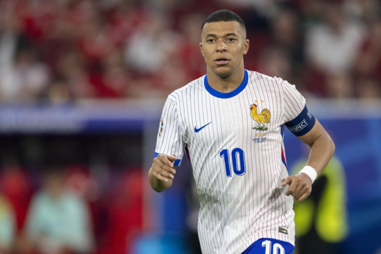 La compo des Bleus face est tombée, avec une première !