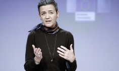 La commissaire européenne à la Concurrence, Margrethe Vestager, à Bruxelles le 8 janvier 2024. ( AFP / KENZO TRIBOUILLARD )