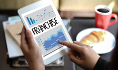 Cash Express à la rescousse de ses franchisés - iStock-juststock