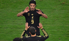 Raúl Jiménez regrette le comportement des supporters mexicains