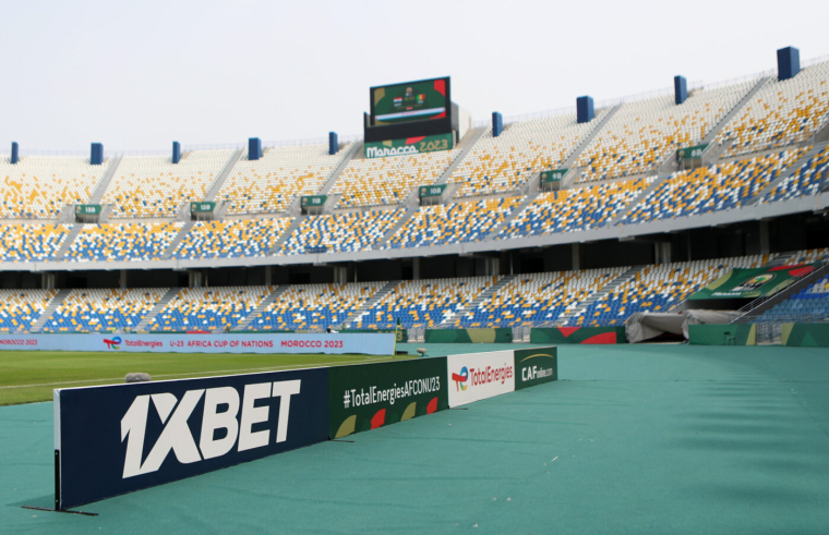 Un drame sur le chantier d'un stade de la CAN