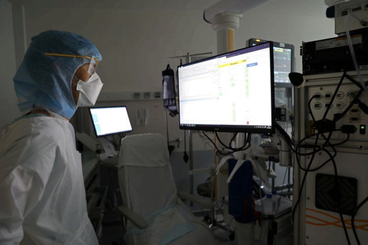 PLUS DE 1.100 NOUVELLES CONTAMINATIONS AU CORONAVIRUS EN 24H00