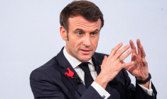 Emmanuel Macron à l'Elysée le 20 février 2023. ( POOL / Michel Euler )