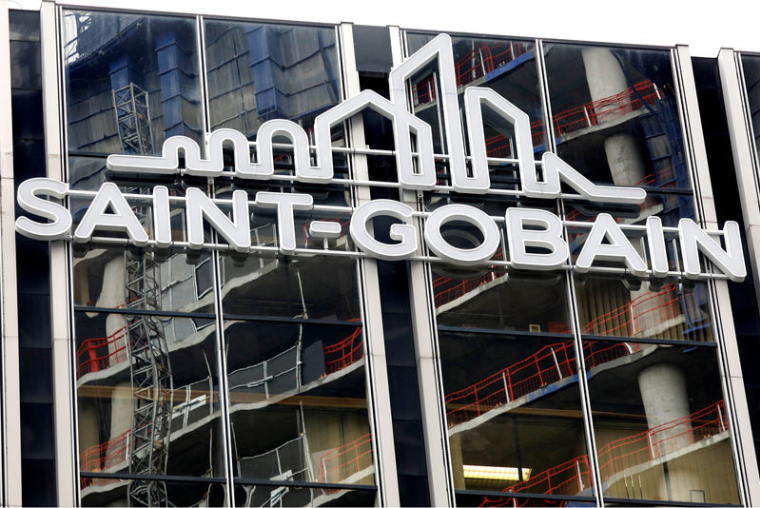 FRANCE: ST-GOBAIN VEUT CÉDER SA DISTRIBUTION POUR TRAVAUX PUBLICS