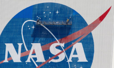 LA NASA DEMANDE À SPACEX D'INTERROMPRE SES TRAVAUX SUR L'ATTERRISSEUR LUNAIRE