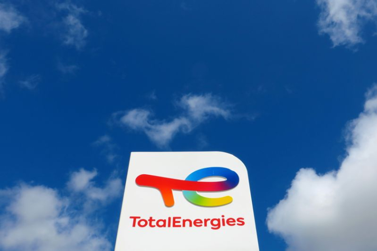 TOTALENERGIES TABLE SUR UN PIC DE DEMANDE DE PÉTROLE AVANT 2030