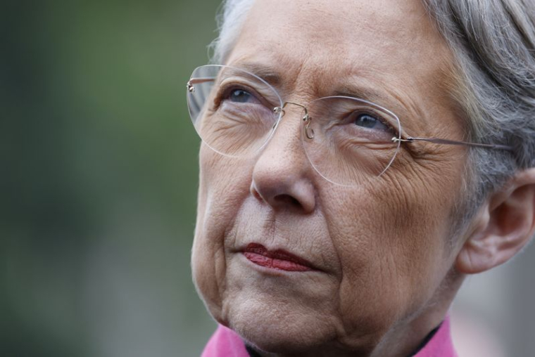 La Première ministre française Elisabeth Borne aux cérémonies marquant le 78e anniversaire de la fin de la Seconde Guerre mondiale