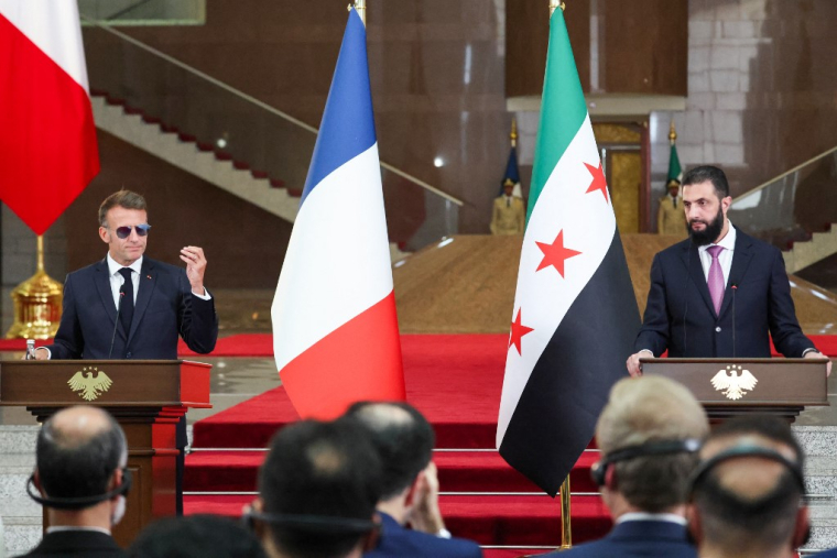 Emmanuel Macron et Ahmed al-Sharaa, à Damas, le 7 juillet 2026 ( POOL / LUDOVIC MARIN )