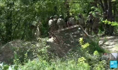 Ukraine : au cœur des entraînements pour préparer la contre-offensive