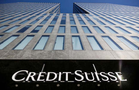 Logo Credit Suisse sur un immeuble à Zurich