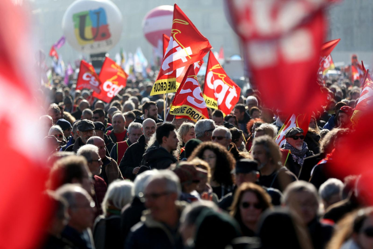 Une manifestation contre la réforme des retraites, à Bordeaux, le 16 février 2023 ( AFP / ROMAIN PERROCHEAU )