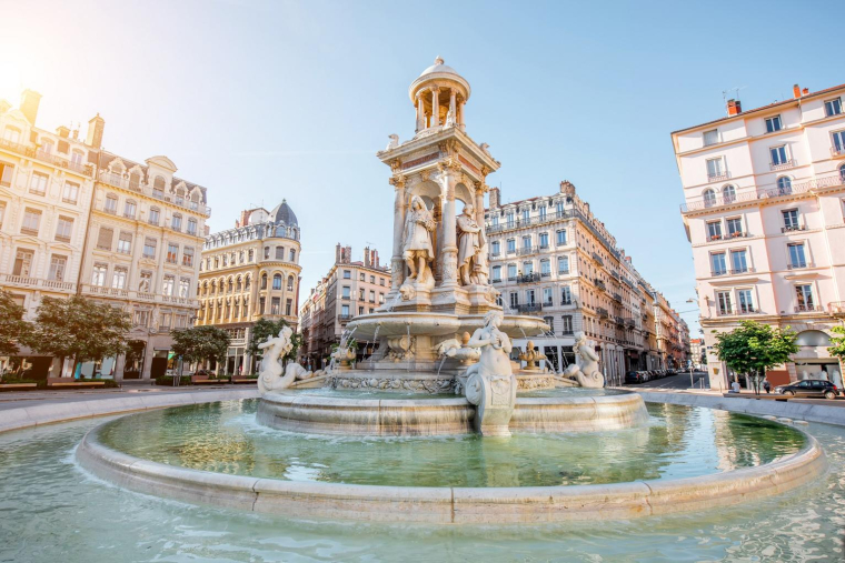 En 2016, lors de la cérémonie des World Travels Awards, Lyon a été élue meilleure destination pour les week-ends en Europe crédit photo :  Shutterstock
