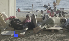 "Nous voulons entrer en Europe" : des migrants dorment sur la plage de Ceuta