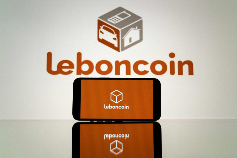 ( AFP / LIONEL BONAVENTURE )