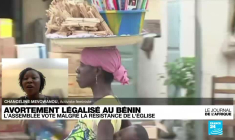 Soudan : les pro et anti-gouvernement défilent à Khartoum