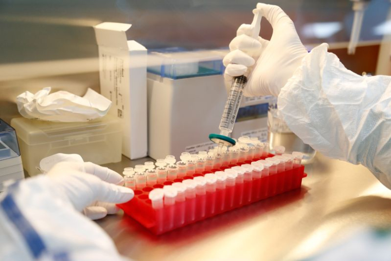 LA RUSSIE APPROUVE UN DEUXIÈME VACCIN CONTRE LE CORONAVIRUS