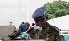 Côte d'Ivoire : les 49 soldats détenus plusieurs mois au Mali décorés