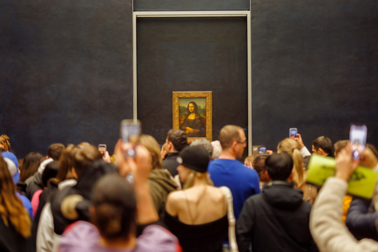 Le passage du prix d'entrée au Louvre de 17 à 22 euros n'est pas resté inaperçu. (crédit : Adobe Stock)