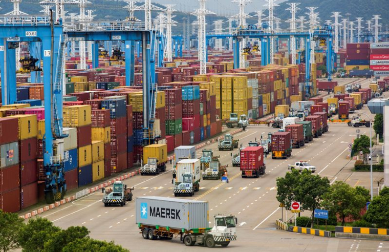 Port de Ningbo Zhoushan dans la province du Zhejiang, en Chine