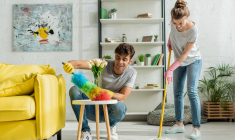 Le grand ménage d'automne prépare votre maison avant l'arrivée de l'hiver (Crédits: Adobe Stock)