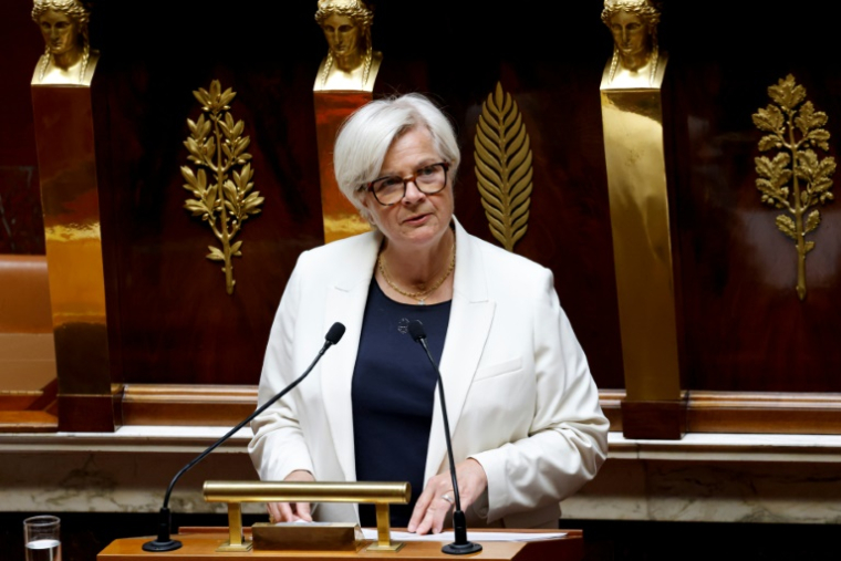 La ministre de la Santé, Catherine Vautrin, lors d'une séance sur les soins palliatifs, de soutien et de fin de vie à l'Assemblée nationale, le 12 mai 2025 à Paris ( AFP / Ludovic MARIN )