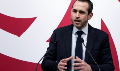 Le secrétaire général du PS Pierre Jouvet lors d'une conférence de presse à Paris, le 26 janvier 2026 ( AFP / Sébastien DUPUY )