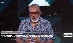 Sénégal: un député saisit le Parlement pour poursuivre Macky Sall pour "haute trahison"