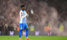 Manchester United pourrait passer à l’action pour Carlos Baleba