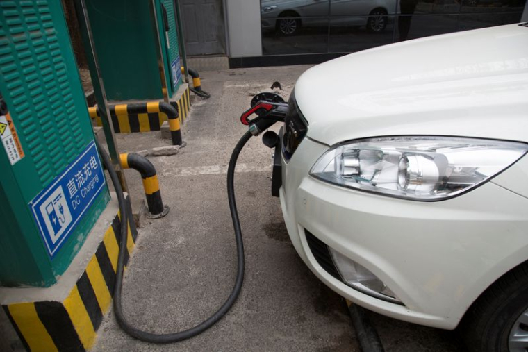 EN CHINE, 50% DES VÉHICULES VENDUS SERONT DES VOITURES "PROPRES" D'ICI 2035