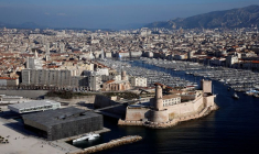 COVID-19: LE MAIRE DE MARSEILLE DEMANDE PLUS DE CONTRÔLES DANS LES AÉROPORTS