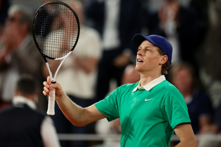 L'Italien Jannik Sinner à Roland-Garros le 2 juin 2025 ( AFP / Alain JOCARD )