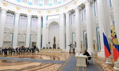 LA RUSSIE PRÊTE À ENVOYER UNE DÉLÉGATION À MINSK POUR DISCUTER AVEC L'UKRAINE