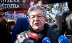 Jean-Luc Mélenchon à Marseille, le 7 mars 2023. ( AFP / NICOLAS TUCAT )