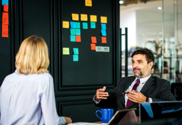 l'ISR peut favoriser l'égalité homme femme en entreprise ( Crédits: Pexels)