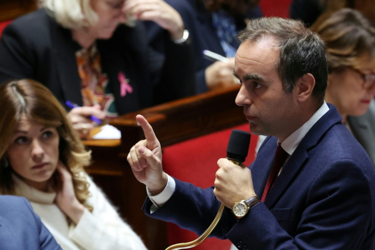 Le Premier ministre Sébastien Lecornu à l'Assemblée nationale, le 21 octobre 2025, à Paris ( AFP / Anne-Christine POUJOULAT )