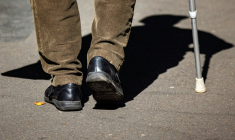 Quelque 750.000 seniors, en situation de "mort sociale", ne rencontrent quasiment jamais personne ( AFP / JOEL SAGET )