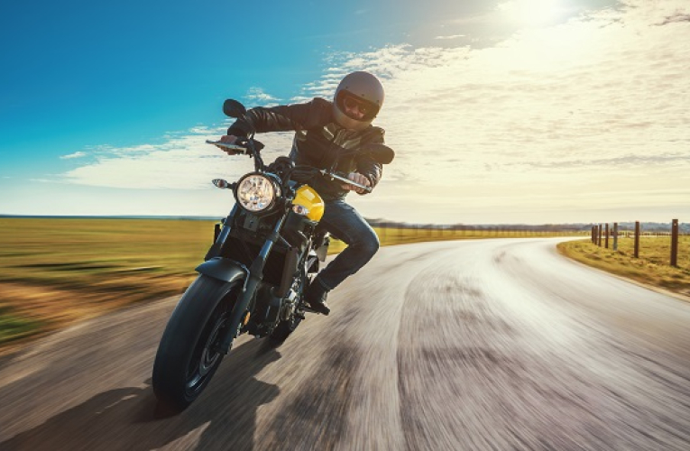 Moto : l’électrique, pourquoi pas ? (Crédits photo : Shutterstock)